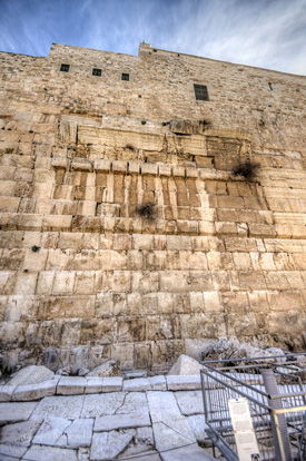 kotel_med