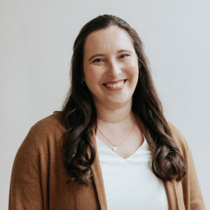 Hannah and Noa Headshots