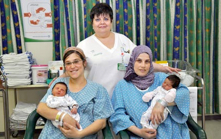 Arab Jewish mothers photo from Times of Israel