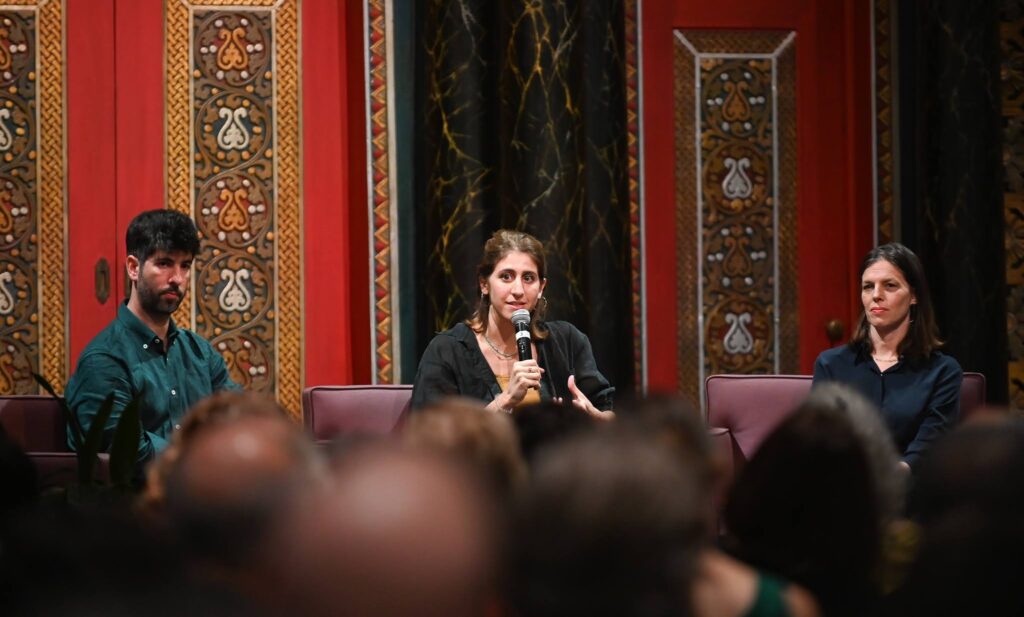 Sally Abed and Alon-Lee Green share the stage at Bnai Jeshrun with Libby Lenkinski