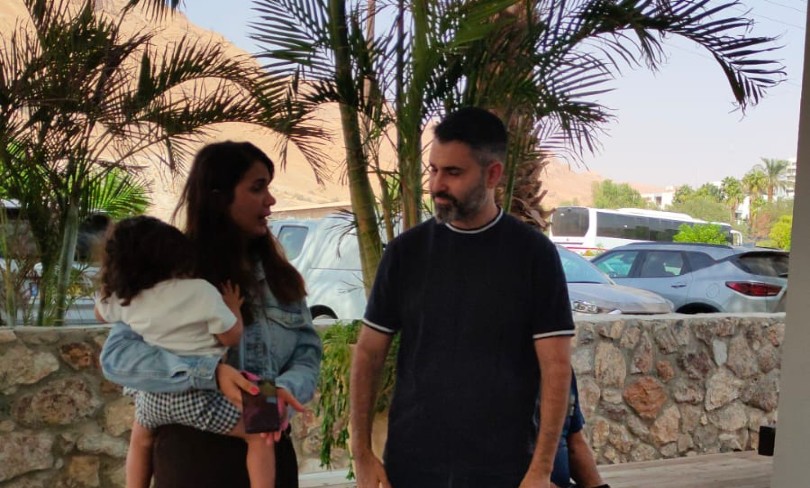 Mickey Gitzin with displaced residents of the Gaza border area